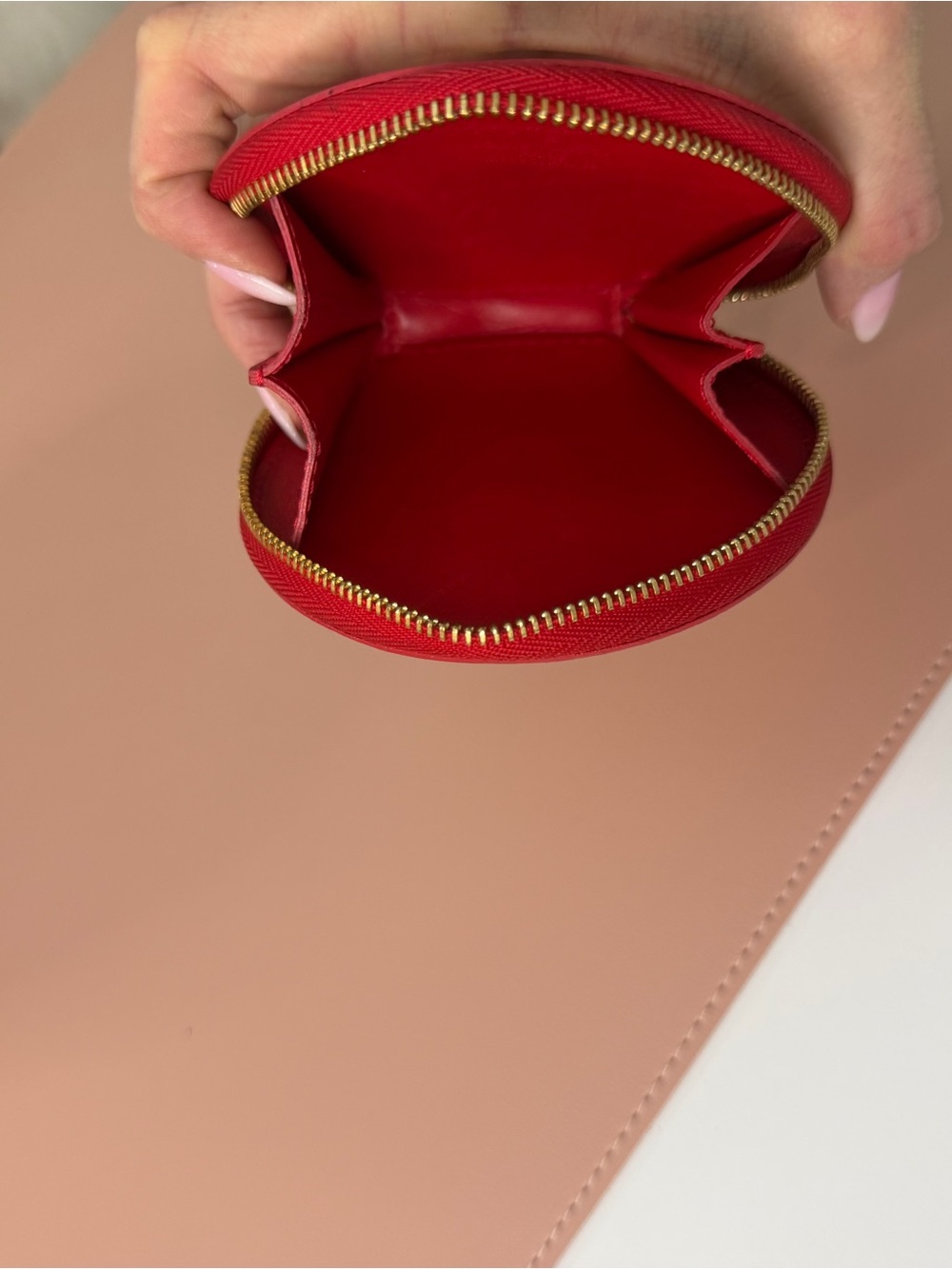 Authentic Louis Vuitton x Yayoi Kusama 2012 Dot Infinity Chapeau Coin Purse Red - Picture 3 of 5